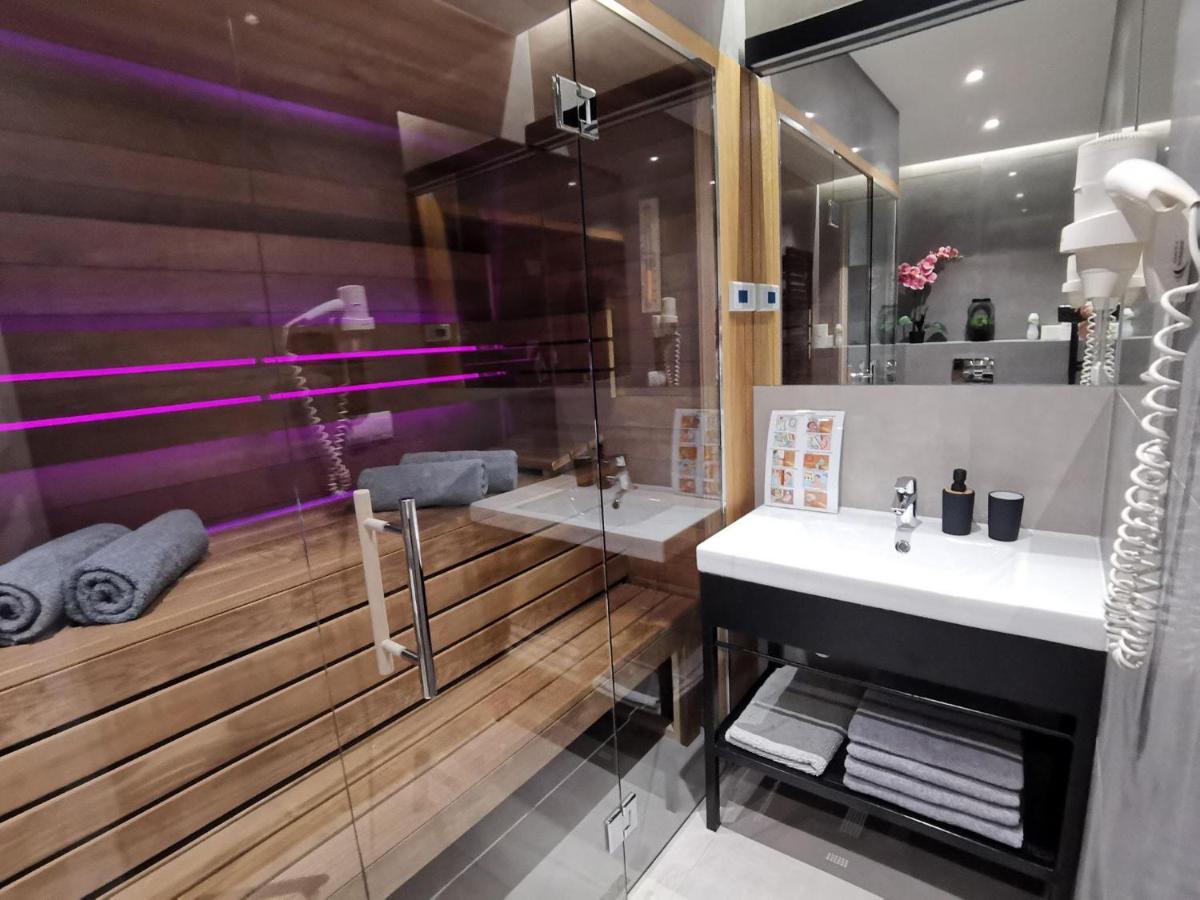Jacuzzi Apartments 克拉科夫 外观 照片