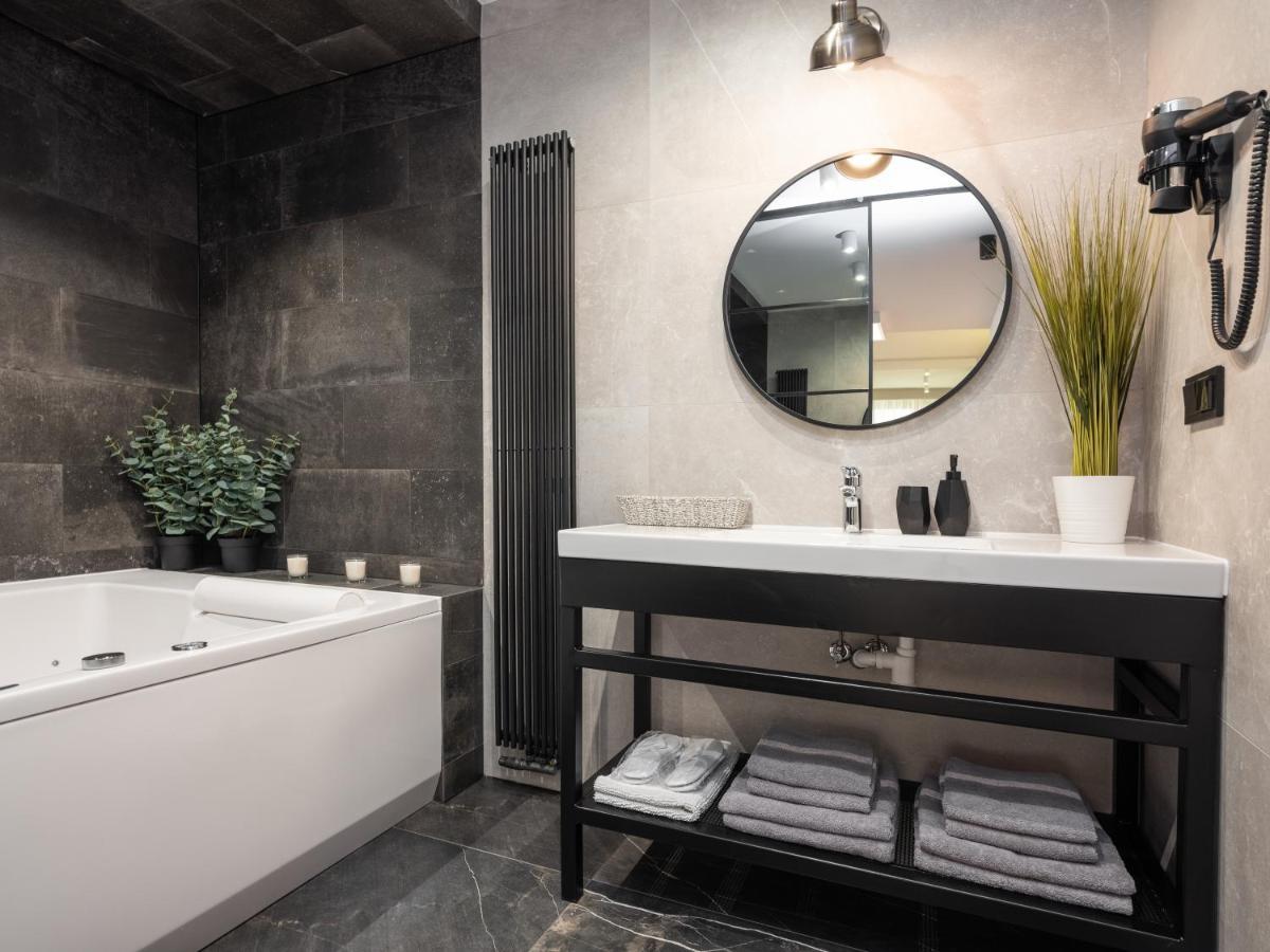 Jacuzzi Apartments 克拉科夫 外观 照片
