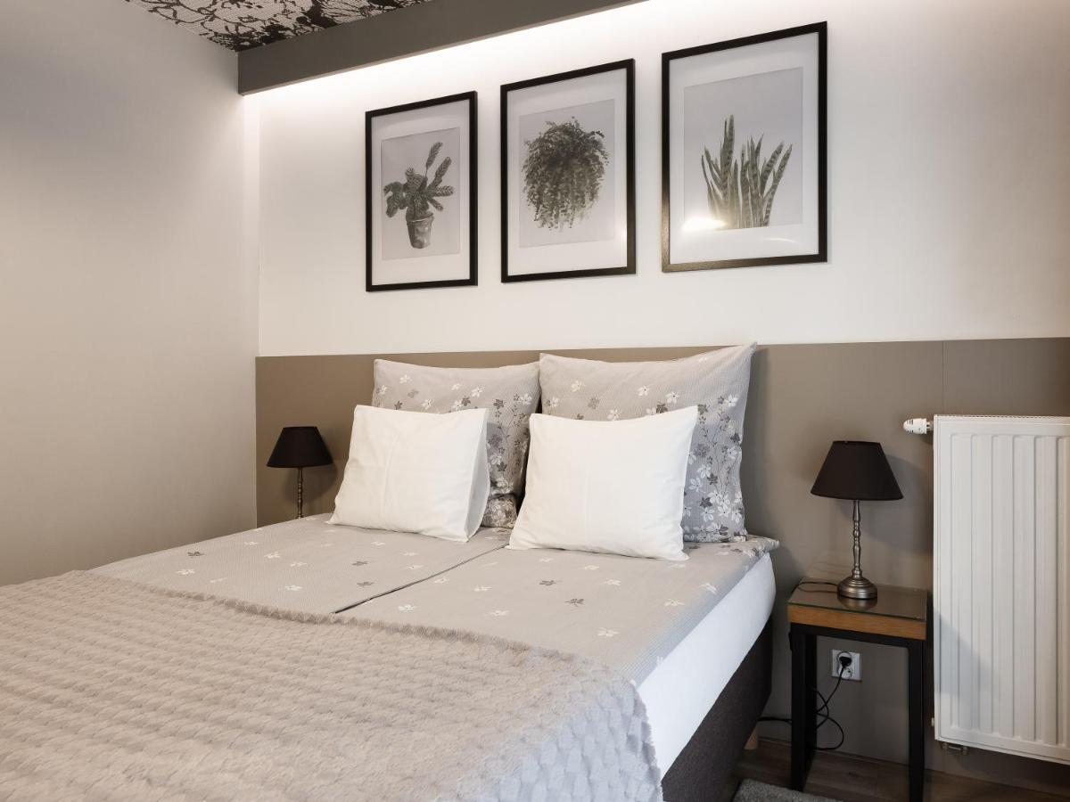Jacuzzi Apartments 克拉科夫 外观 照片